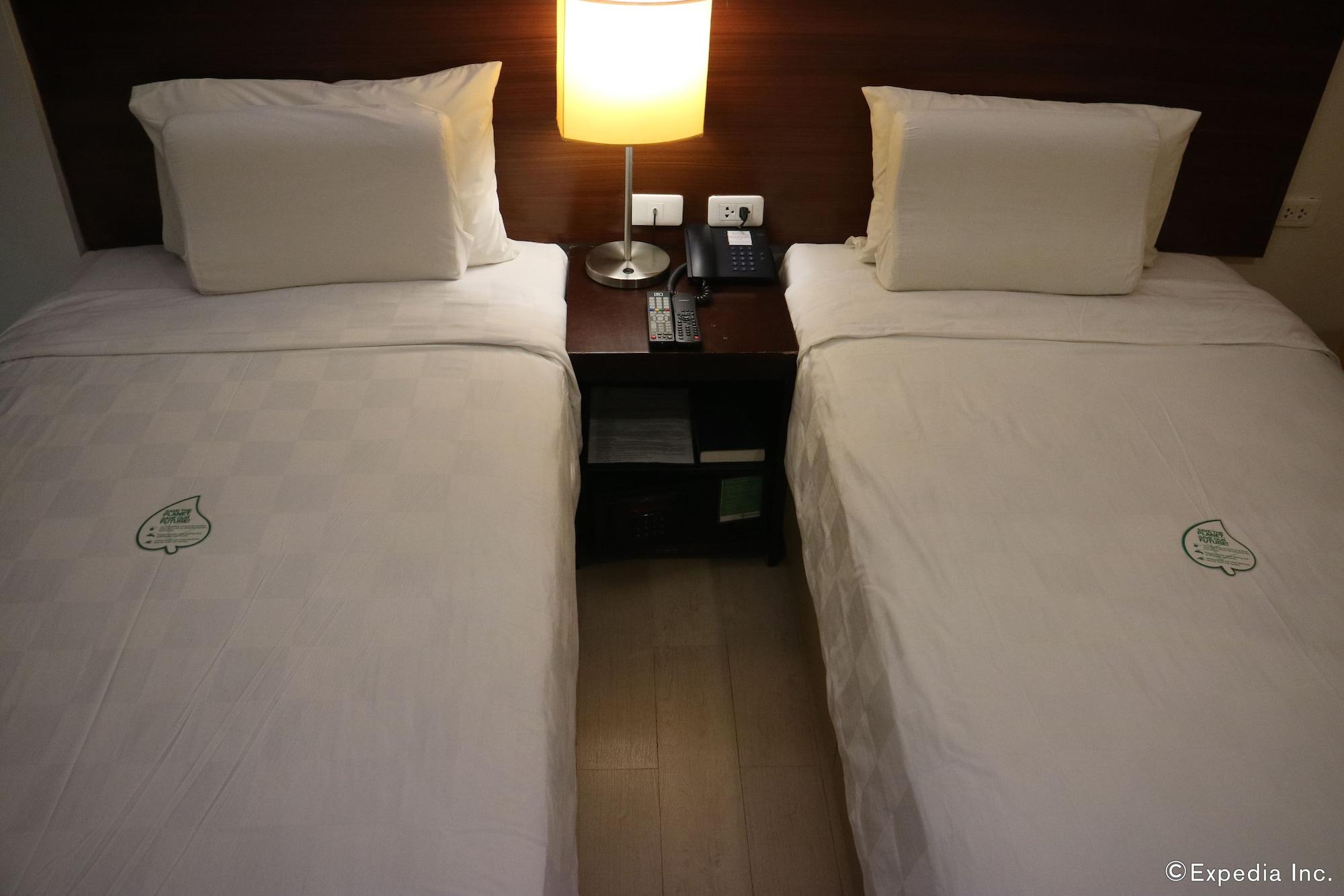 Go Hotels Bacolod Exterior foto