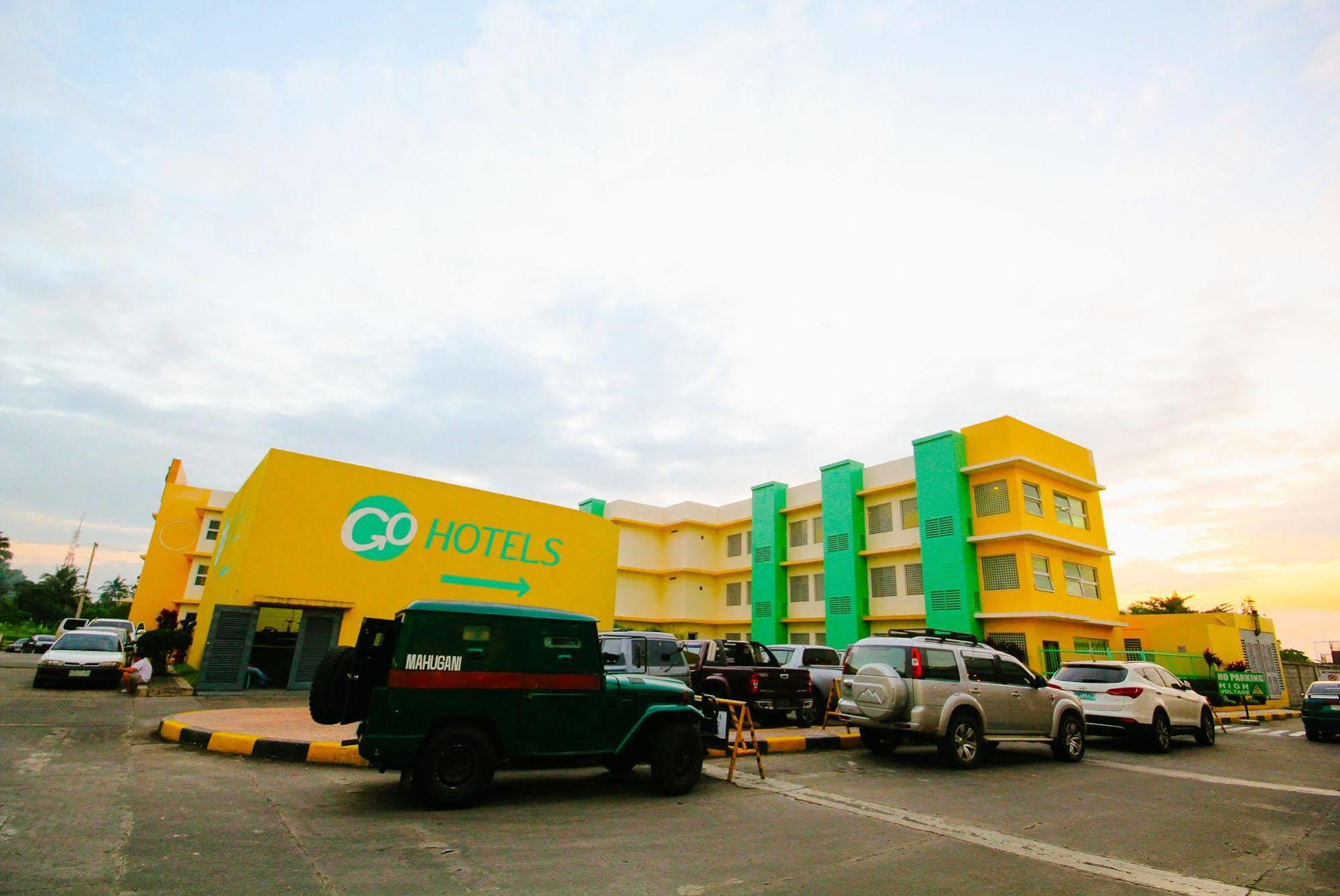 Go Hotels Bacolod Exterior foto