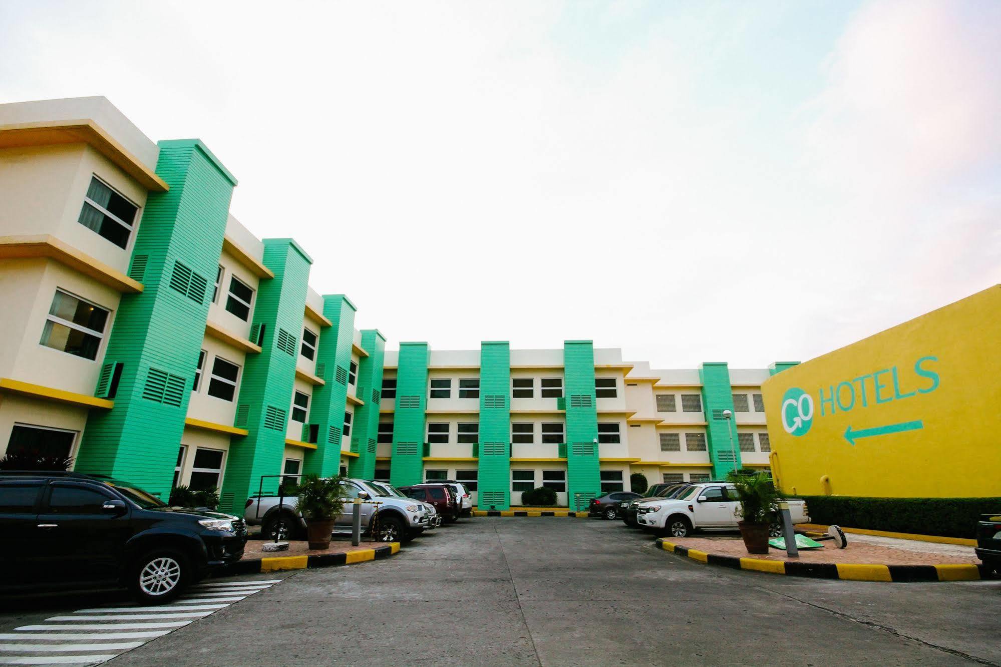 Go Hotels Bacolod Exterior foto